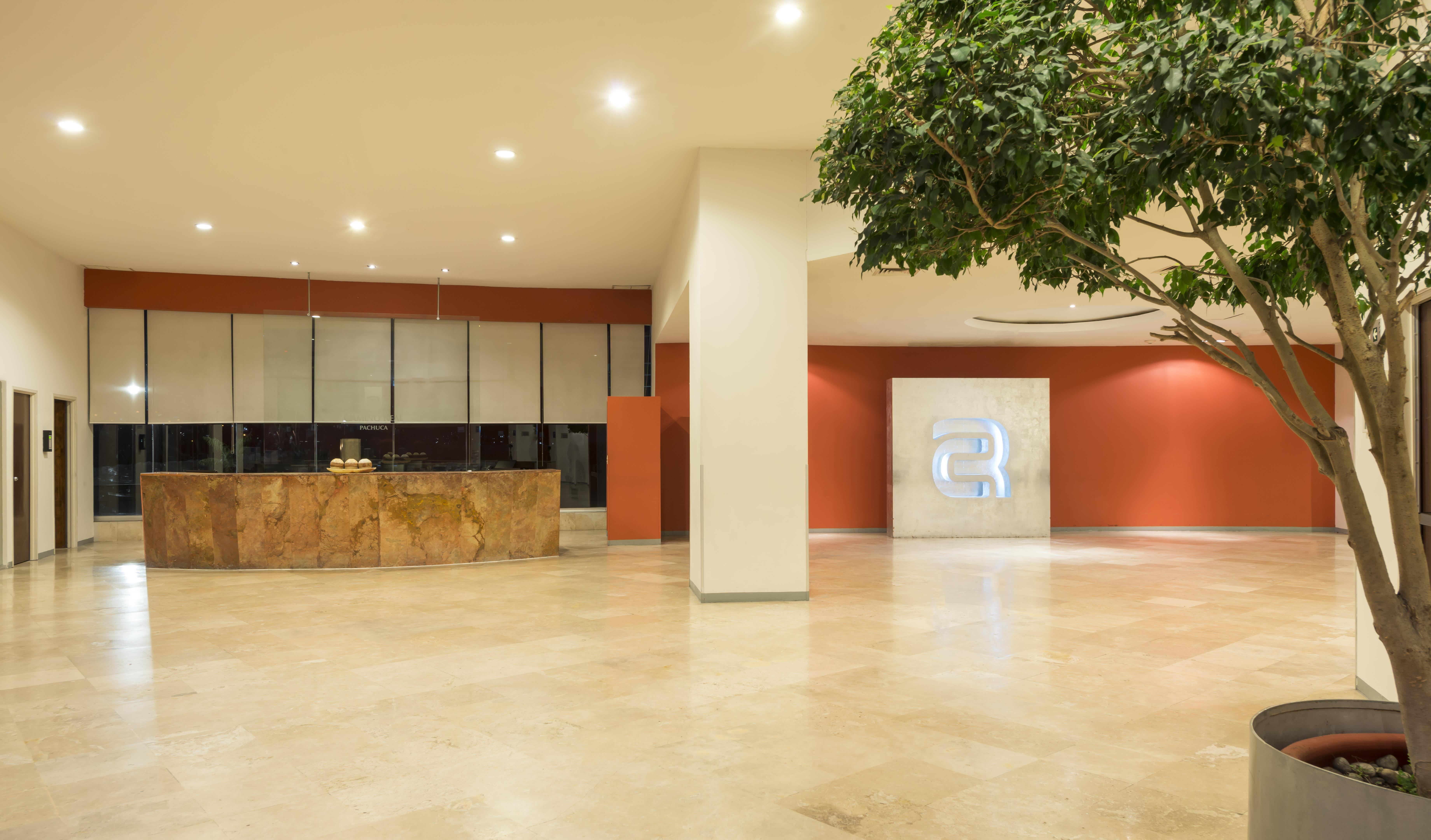 Camino Real Pachuca Hotel Exterior photo Lobby