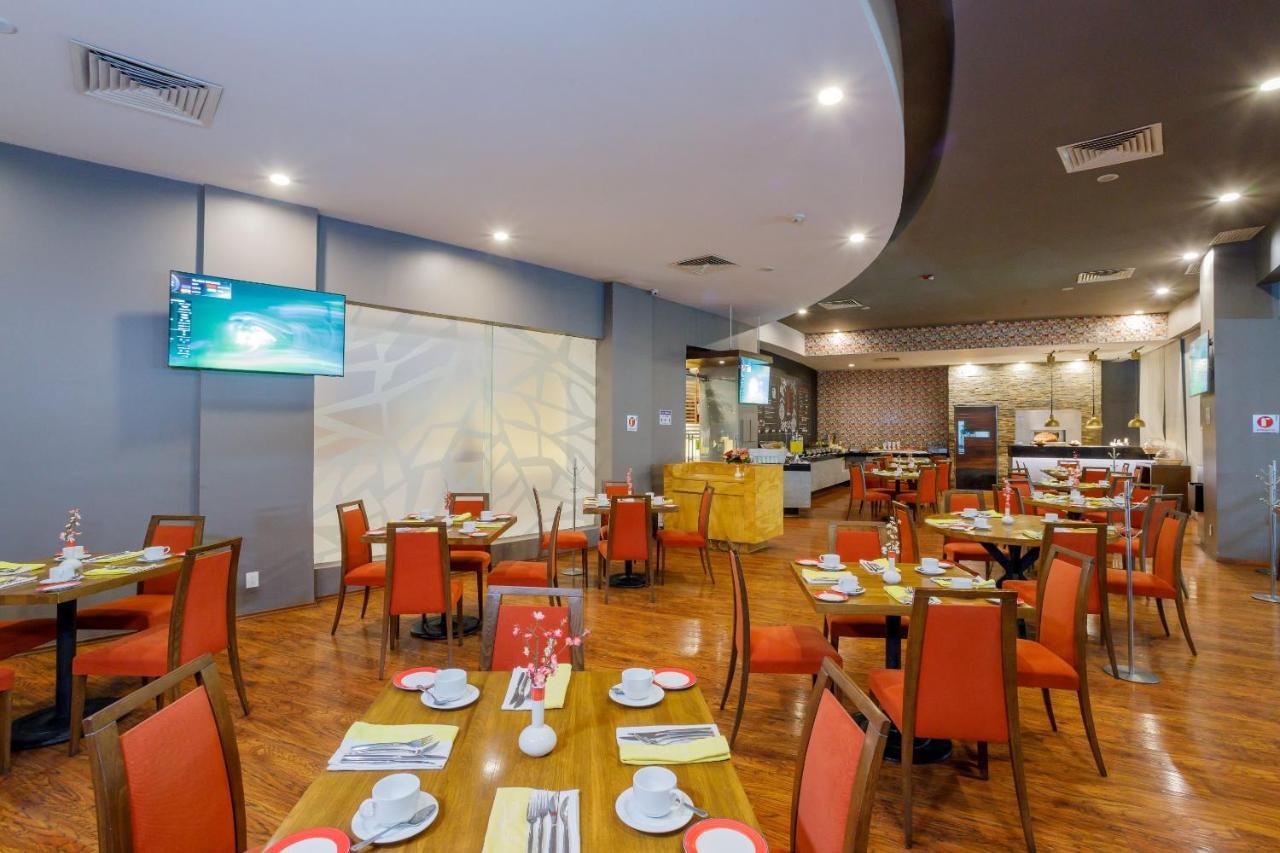 Camino Real Pachuca Hotel Exterior photo The restaurant