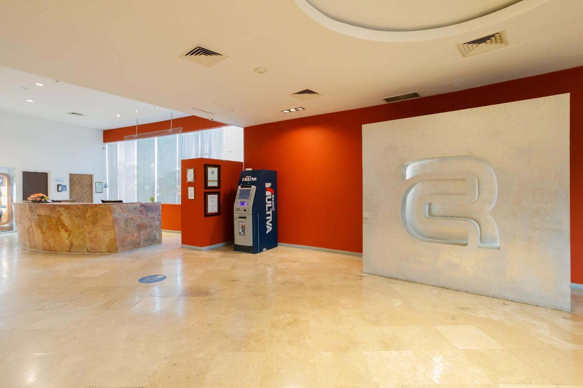 Camino Real Pachuca Hotel Exterior photo Lobby of the hotel
