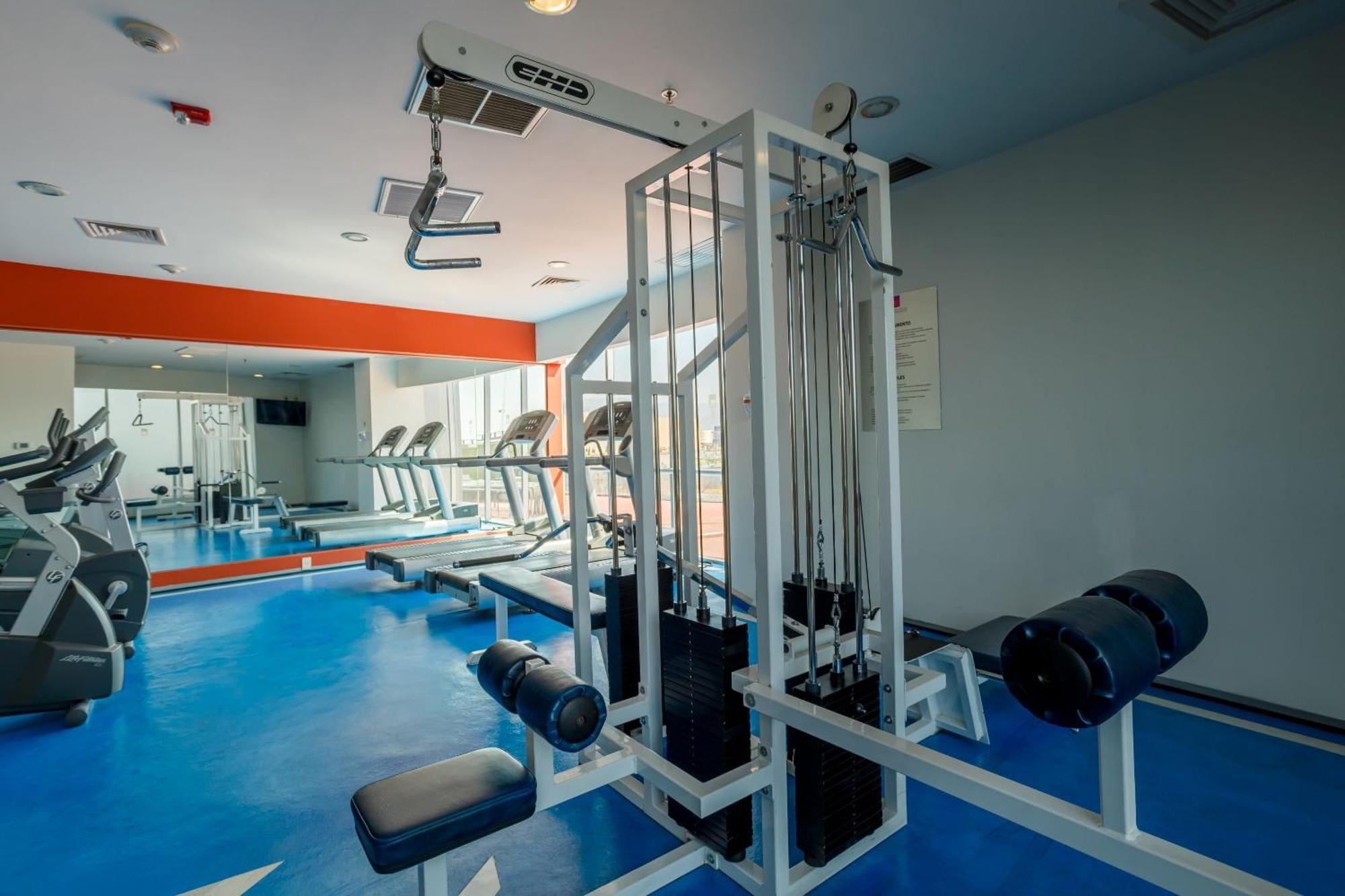 Camino Real Pachuca Hotel Exterior photo The gym at the hotel